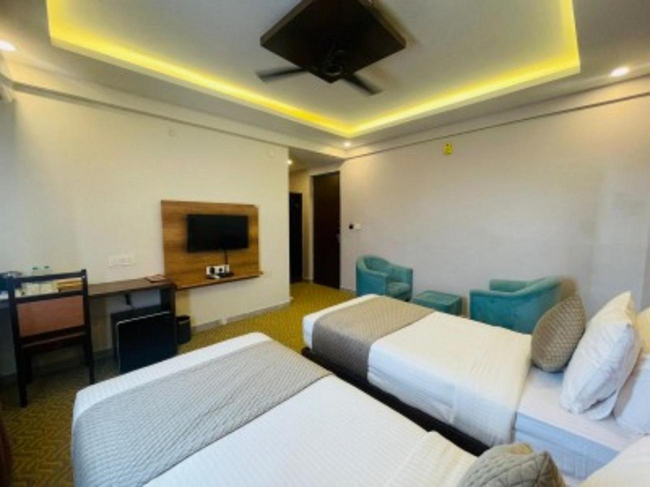 Vovo Hotels Yelahanka Exterior foto