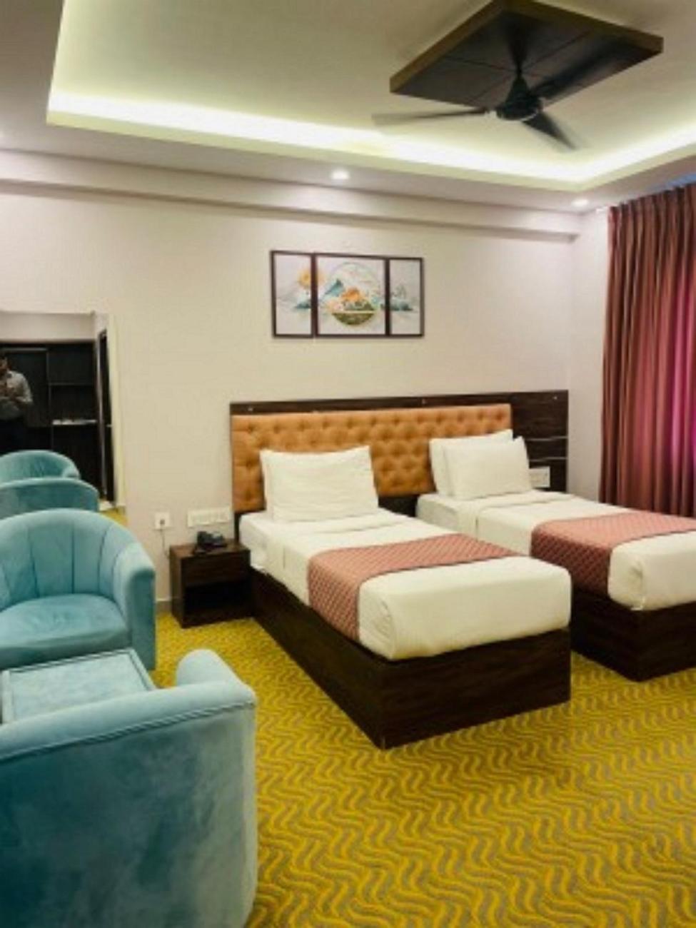 Vovo Hotels Yelahanka Exterior foto
